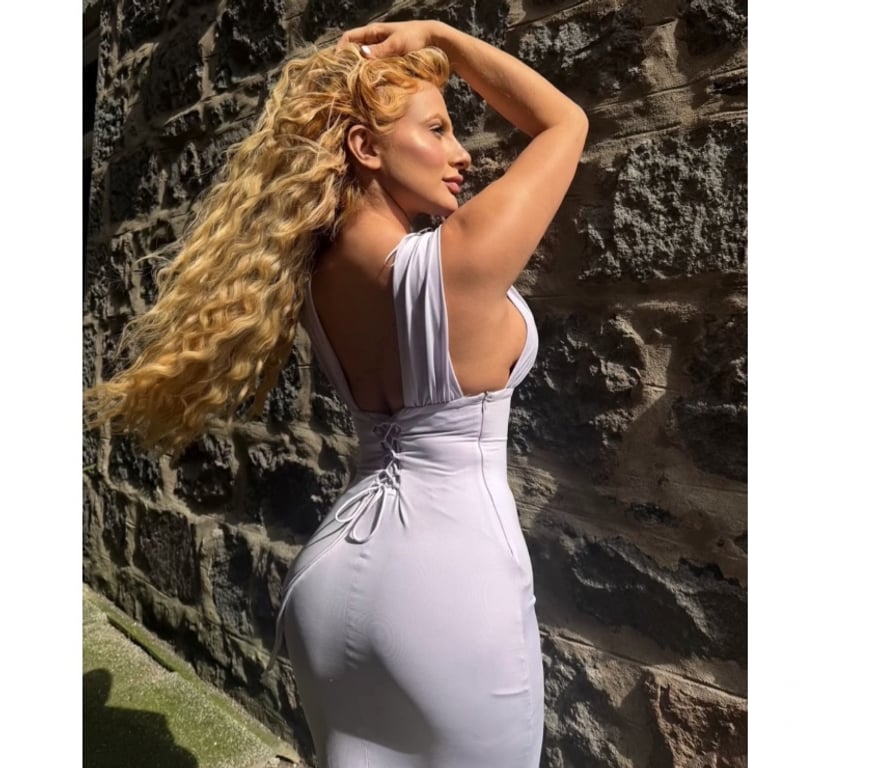Escorts Merseyside Liverpool - Photos for Sweet Blonde Letícia🍭🇧🇷🔥 Party Girl 🎉
