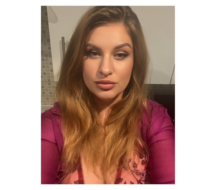 Escorts North West London Camden - Photos for Arabic Sasha 🫦 soft curves & a sensual smile ❤️
