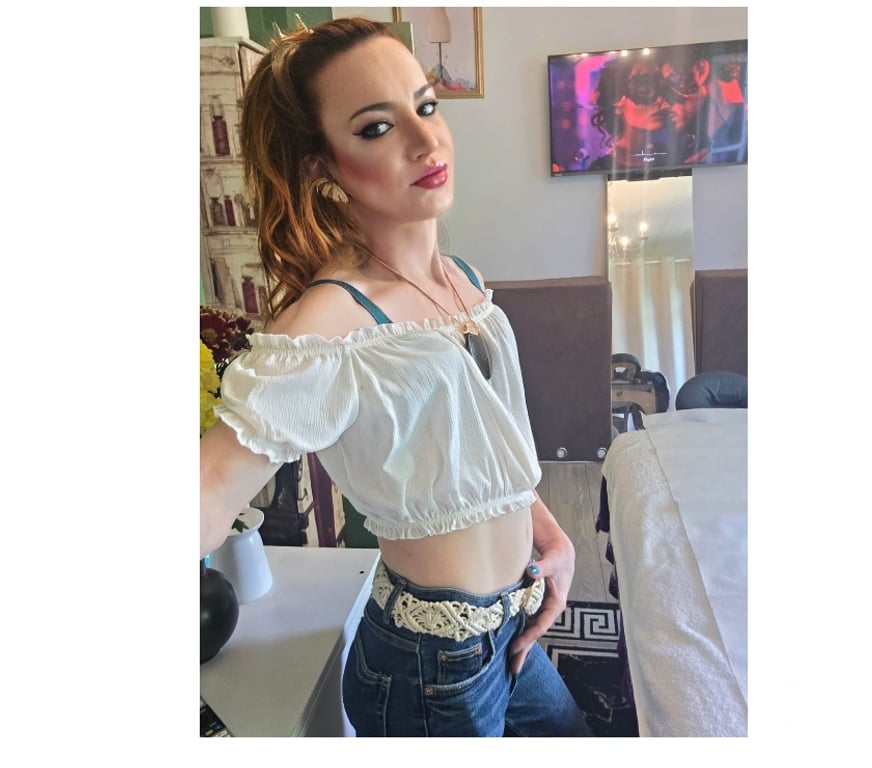 Trans Escorts West London Notting Hill Gate Station - West London - Photos for Tiny Top TSgirl