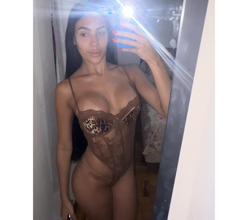 Escorts Kent Ashford - Photos for Maitê Latina Hot