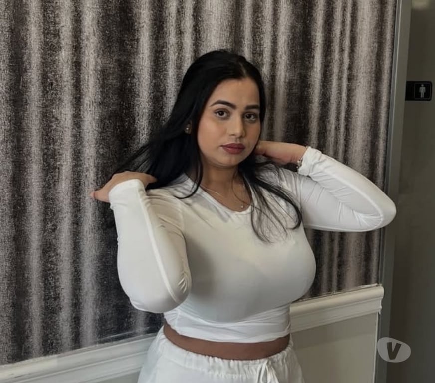 Escorts Gloucestershire Gloucester - Photos for Vibrant and Articulate Indian Companion in city