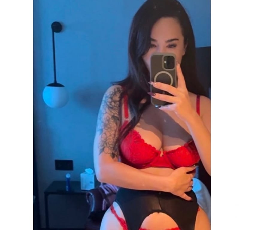 Escorts South West London Heathrow Terminal 4 Station - South West London - Photos for Turkish Queen Hannah💋