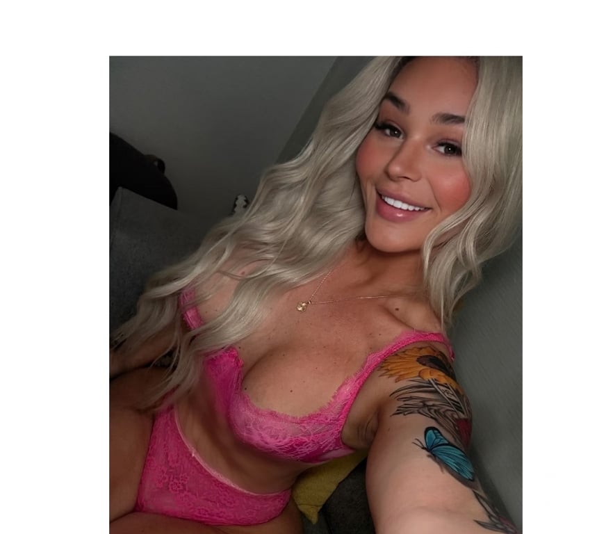 Trans Escorts Kent Ashford - Photos for Lola Begginers Are Welcome Premium TS