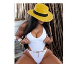 Hot Brazilian girl Vívian 🔥😍