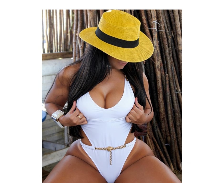Escorts Essex Southend-on-Sea - Photos for Hot Brazilian girl Vívian 🔥😍