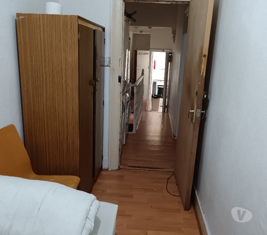 room to let East London Upton Park - East London - Photos for single room to let @ E13 9DA all bills inclusive available!