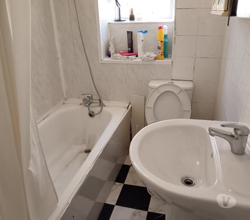 room to let East London Upton Park - East London - Photos for single room to let @ E13 9DA all bills inclusive available!