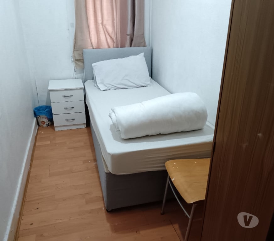 room to let East London Upton Park - East London - Photos for single room to let @ E13 9DA all bills inclusive available!