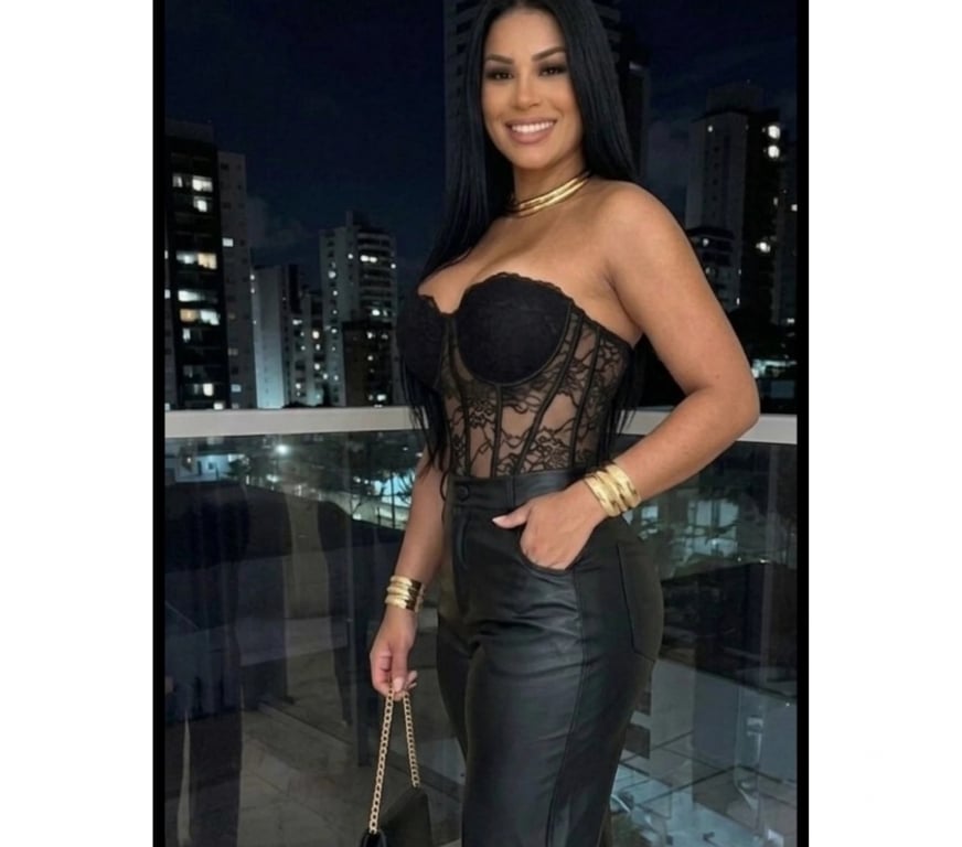 Escorts North West London Harrow - Photos for 🇧🇷Veronica Brazilian girl 🔥on Party 🎉🍾