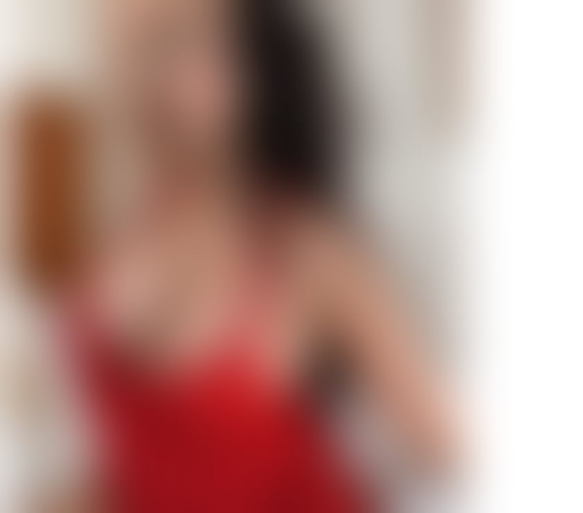 Eastbourne Town Centre - Eastbourne — CURVY GIRL WITH EXPERIENCE NEW A EASTBOURNE