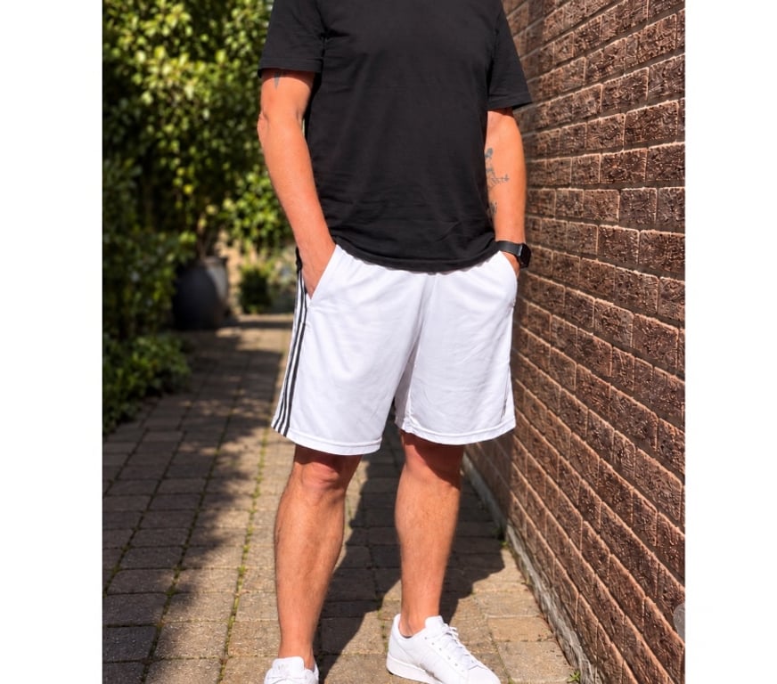  Gay massage Norfolk Breckland - Photos for Masculine, Experienced & Easy-Going