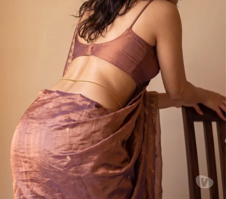 Escorts Hertfordshire Watford - Photos for Hot Indian preety girl new here