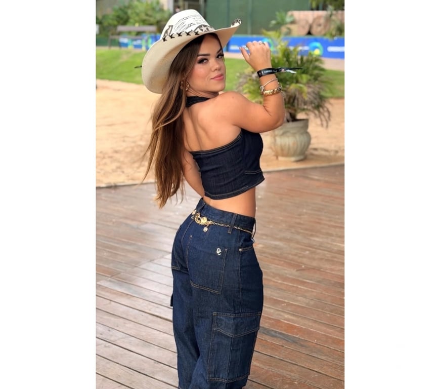 Escorts Buckinghamshire Milton Keynes - Photos for Kelly midget girl Brasil 🇧🇷