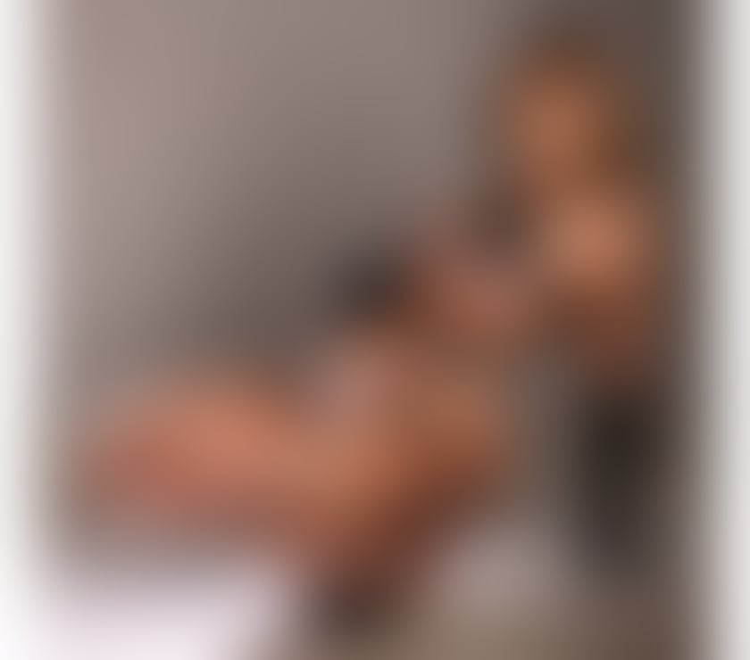 Escorts East London Canary Wharf - East London - Photos for LUNNA NEW IN TOWN 🇧🇷 CANARY WHARF TEXT ME !