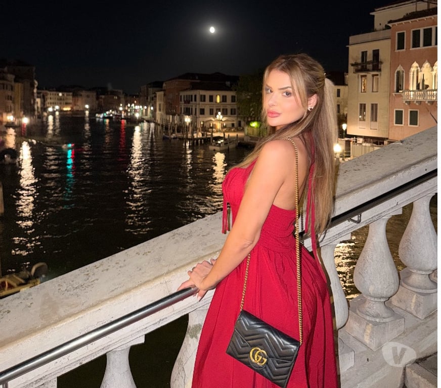 Escorts East London Canary Wharf - East London - Photos for LUNNA NEW IN TOWN 🇧🇷 CANARY WHARF TEXT ME !