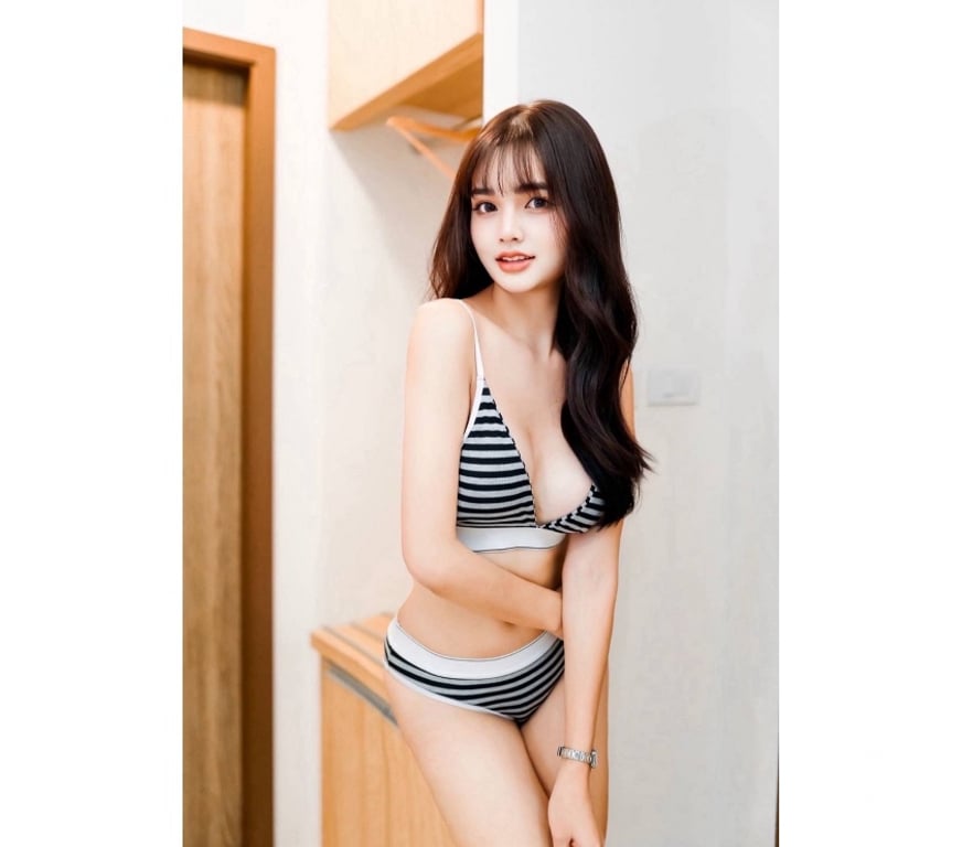 Escorts Nottinghamshire Nottingham - Photos for I am Meena Thai beautiful lady VIP service Real pic