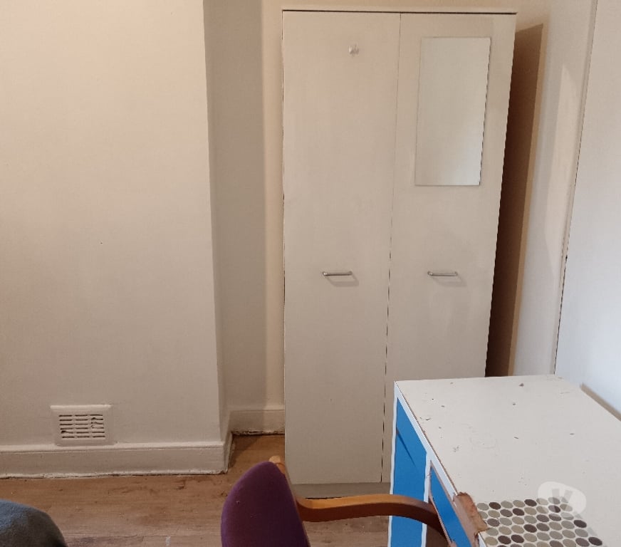 room to let East London Upton Park - East London - Photos for double room to let @ E13 9DA all bills inclusive available