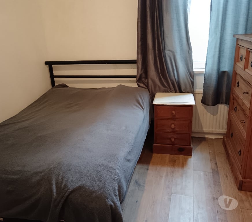 room to let East London Upton Park - East London - Photos for double room to let @ E13 9DA all bills inclusive available