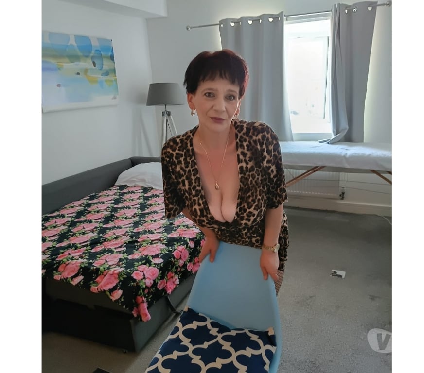 Escorts Lancashire Preston - Photos for Luiza- mature lady from POLAND