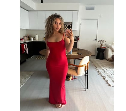 Escorts and Massages Harrow Town Centre Harrow - Photos for Elegance, curves, and a company you’ll remember