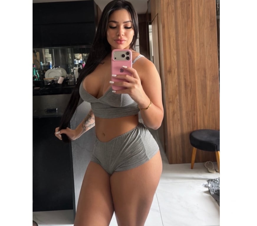 Escorts West Northamptonshire Northampton - West Northamptonshire - Photos for BRAZILIAN - SLOW KISSES 🤍✨🫦