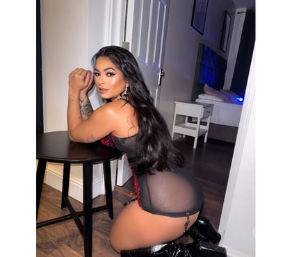 Escort Cardiff City Centre Cardiff - Photos for Alice Brazilian sexy party 🇧🇷🫦🔥 incall outcall