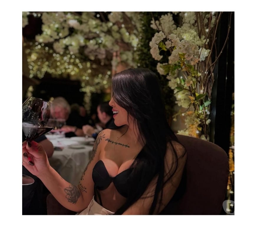 Escorts Surrey Woking - Photos for Hello love, i am Julia