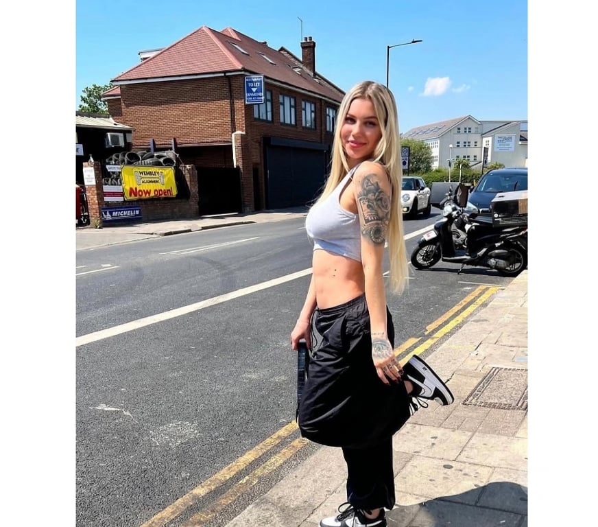 Escorts Warwickshire Warwick - Photos for BELLA✅NO RUSH 💋GFE🍾PARTY🔥AVAILABLE🔥