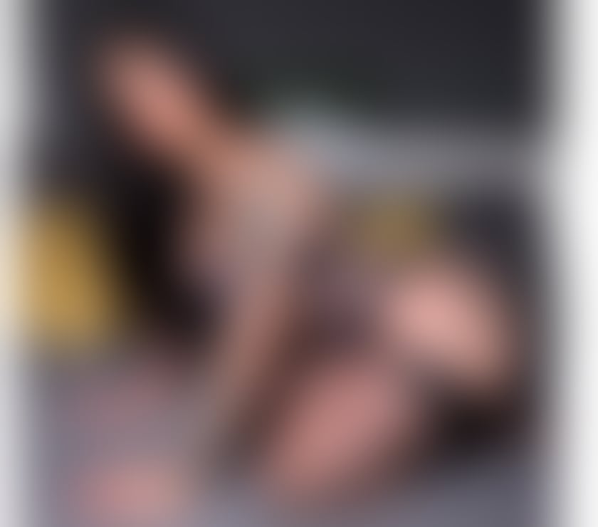 Trans Escorts South West London Battersea - South West London - Photos for Dianna Beautiful, well-mannered brunette