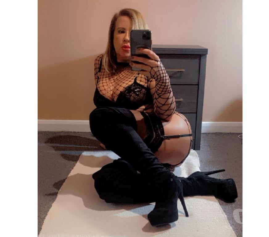 Escorts West Midlands Solihull - Photos for Melissa Blonde Portuguese