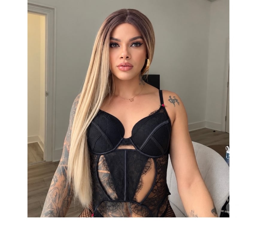 Trans Escorts Warwickshire Warwick - Photos for Hot Naughty Brazilian TS Girl