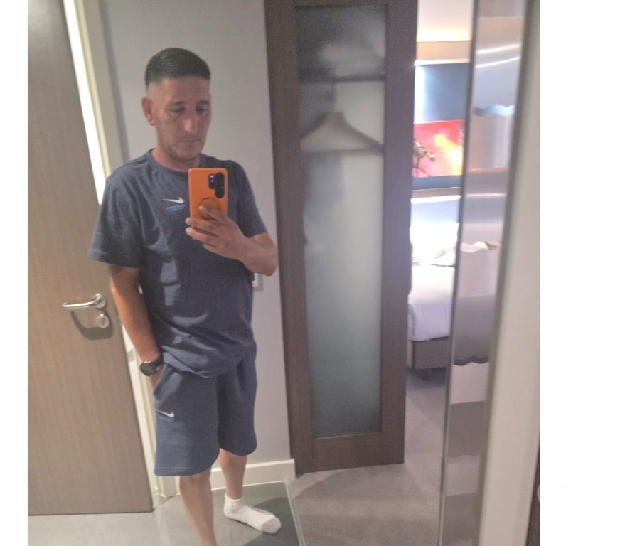 adult personals West Sussex Mid Sussex - Photos for Male looking for Female