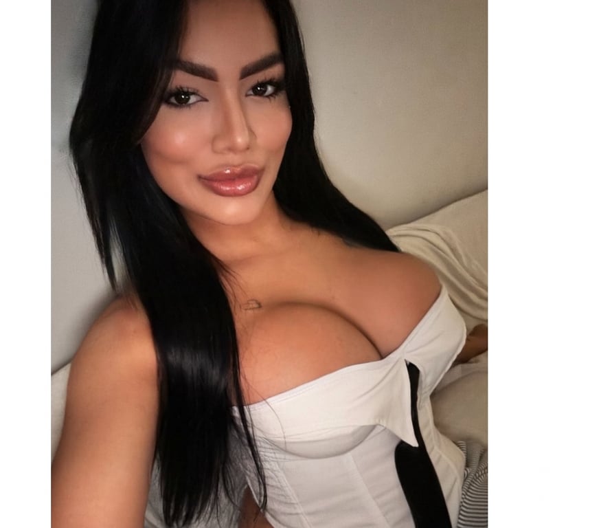 Escorts Hull Hull City Centre - Hull - Photos for NAUGHTY GIRL 🫦🍭 GFE 👙🇧🇷