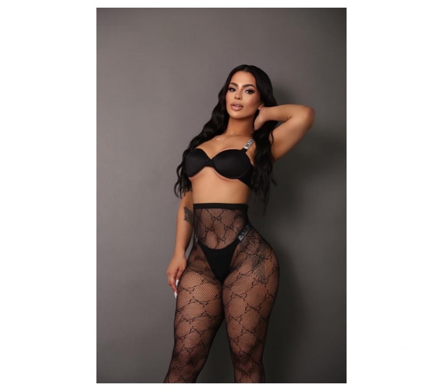 Escorts East London Bethnal Green Station - East London - Photos for 🔥 BRUNETTE PARTY GIRL SWEET FACE, WILD ENER