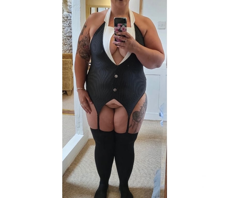 Escorts Wiltshire Chippenham - Wiltshire - Photos for 💕 Genuine 💕 Busty 💕 Married 💕 Milf 💕
