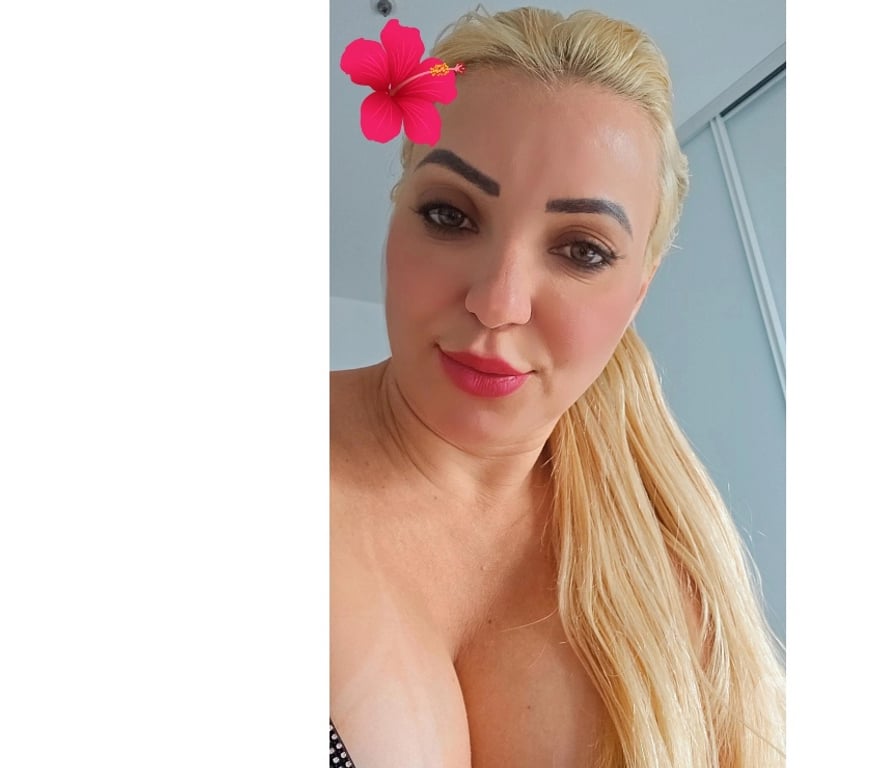 Escorts Hertfordshire Watford - Photos for £100 CARLINHA🥳🍾🍷🍆🍑PARTY