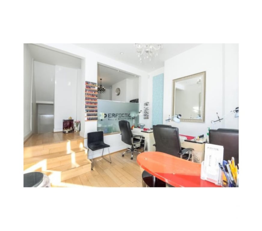 Property to Rent Reading Caversham - Reading - Photos for Prominent Shop and Office in Caversham Centre TO LET