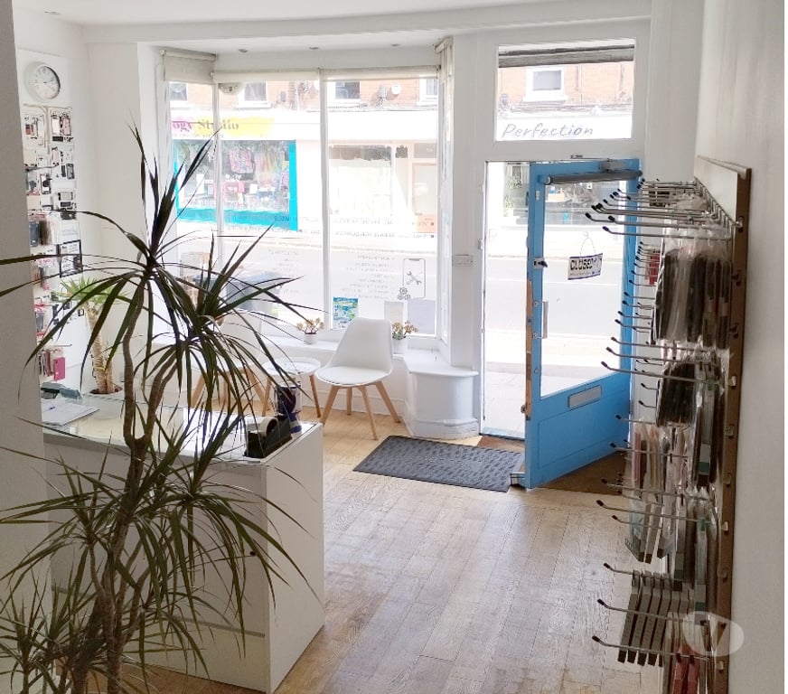 Property to Rent Reading Caversham - Reading - Photos for Prominent Shop and Office in Caversham Centre TO LET