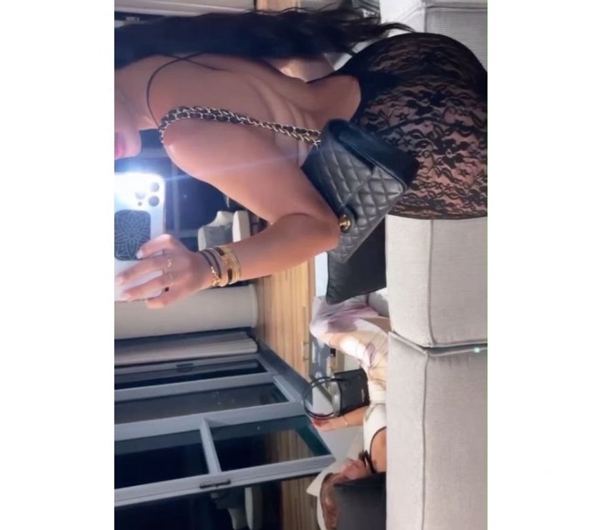 Escorts South East London Crystal Palace - South East London - Photos for Sweet Brunette Ready to Meet You 💕