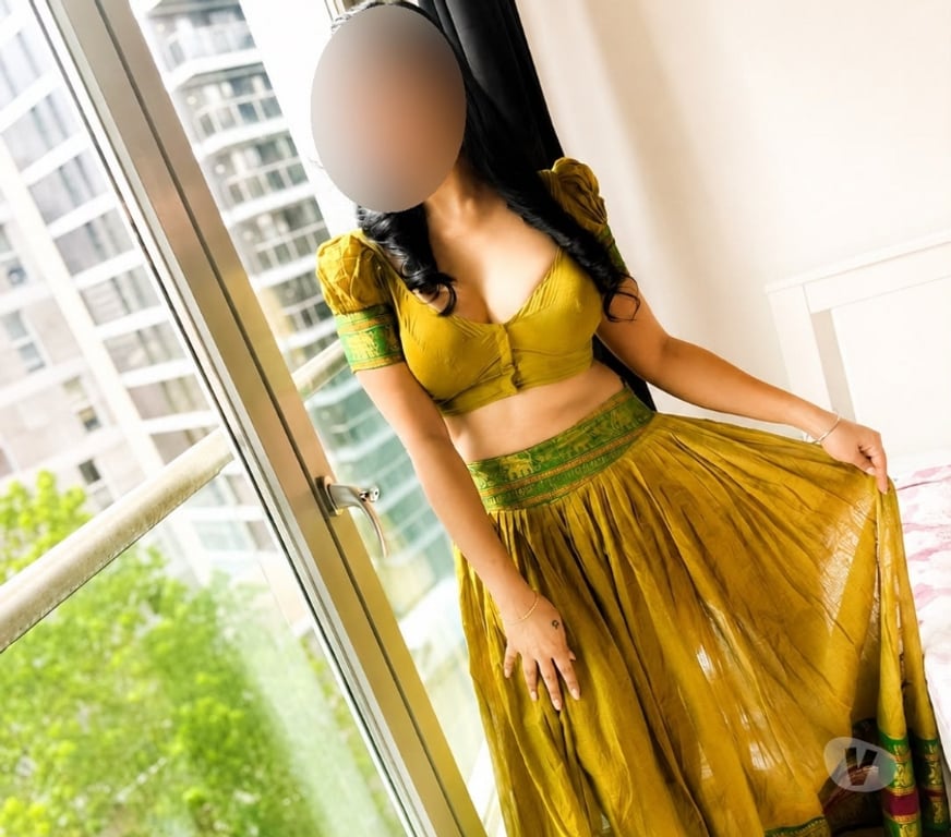 Escorts South West London Tooting Bec Station - South West London - Photos for New Indian Tamil Girl In Tooting 🇮🇳