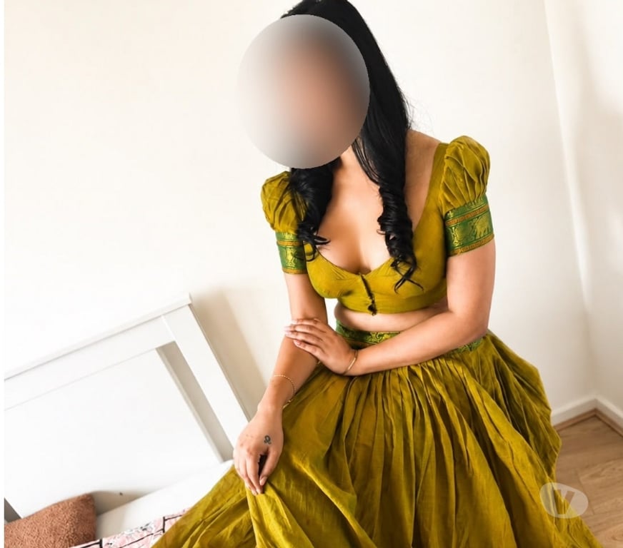 Escorts South West London Tooting Bec Station - South West London - Photos for New Indian Tamil Girl In Tooting 🇮🇳