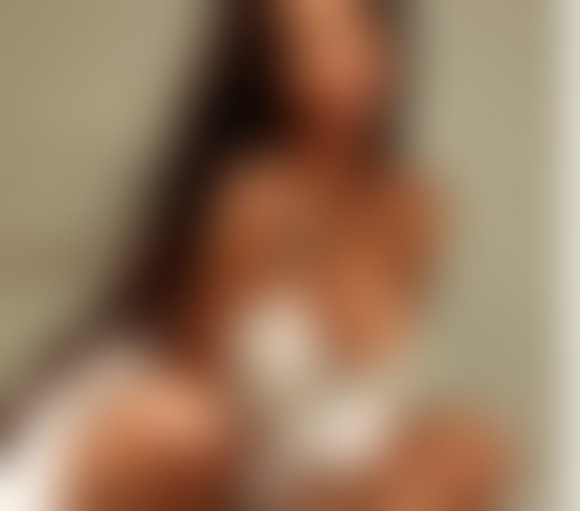 Escorts West Midlands Birmingham - Photos for Agatha Brazil Party 💋✨