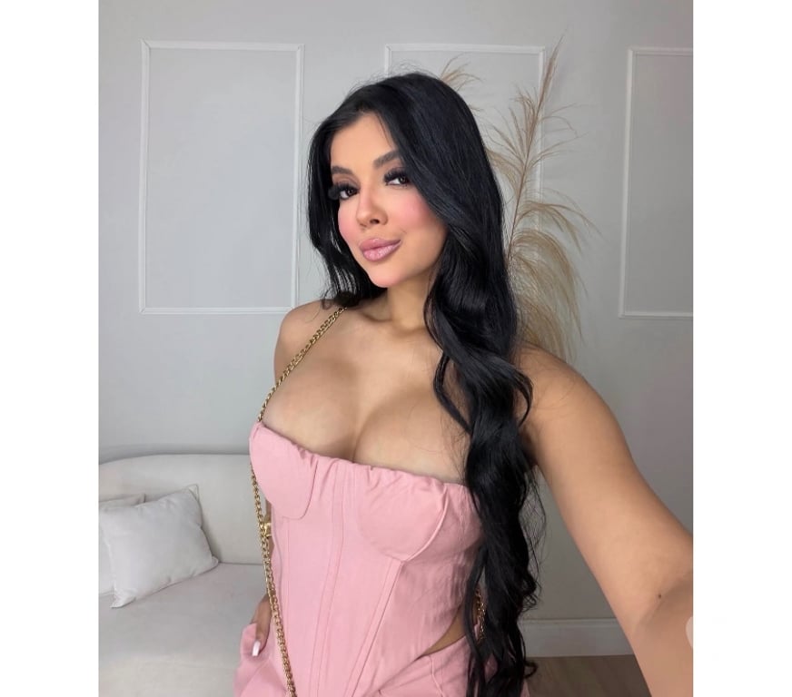 Escorts Hull Hull City Centre - Hull - Photos for LANA IN TOWN 💋 THE BEST