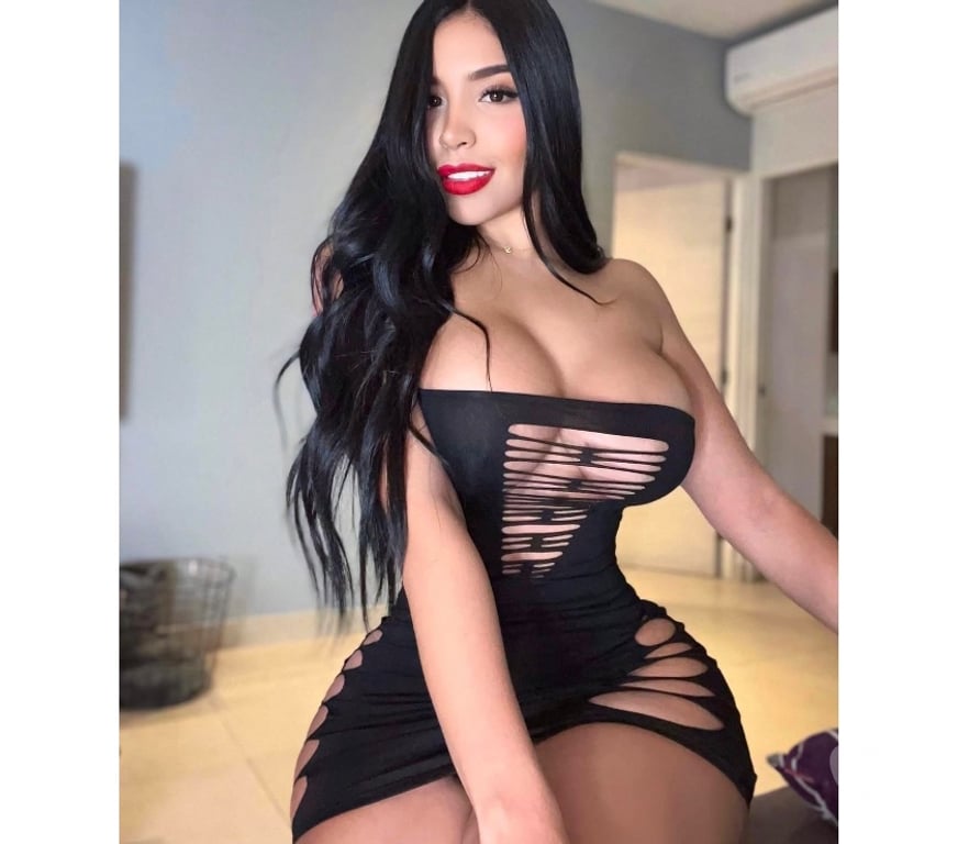 Escorts South East London Bermondsey - South East London - Photos for 🔥 SENSUAL, ATTRACTIVE AND CHARMING BRUNETTE 💋