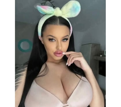 Escorts and Massages Newport City Centre Newport - Wales - Photos for BABY FACE🤩 BEAUTY AYRA 🇨🇴🤍