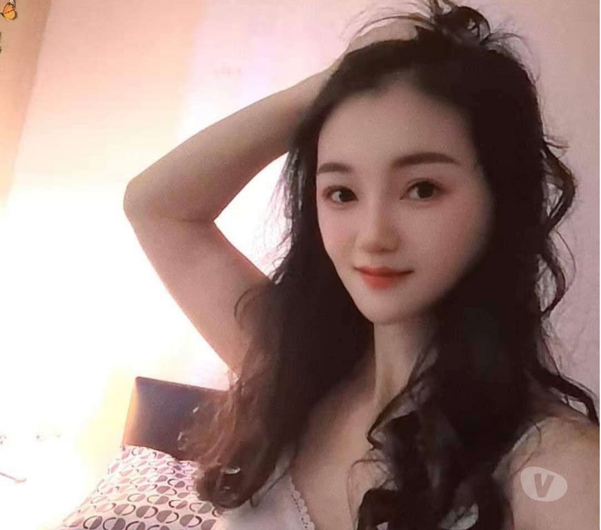 Escorts Dundee Dundee City Centre - Dundee - Photos for New Asia Skinny Princess Girl APPLE Kissing