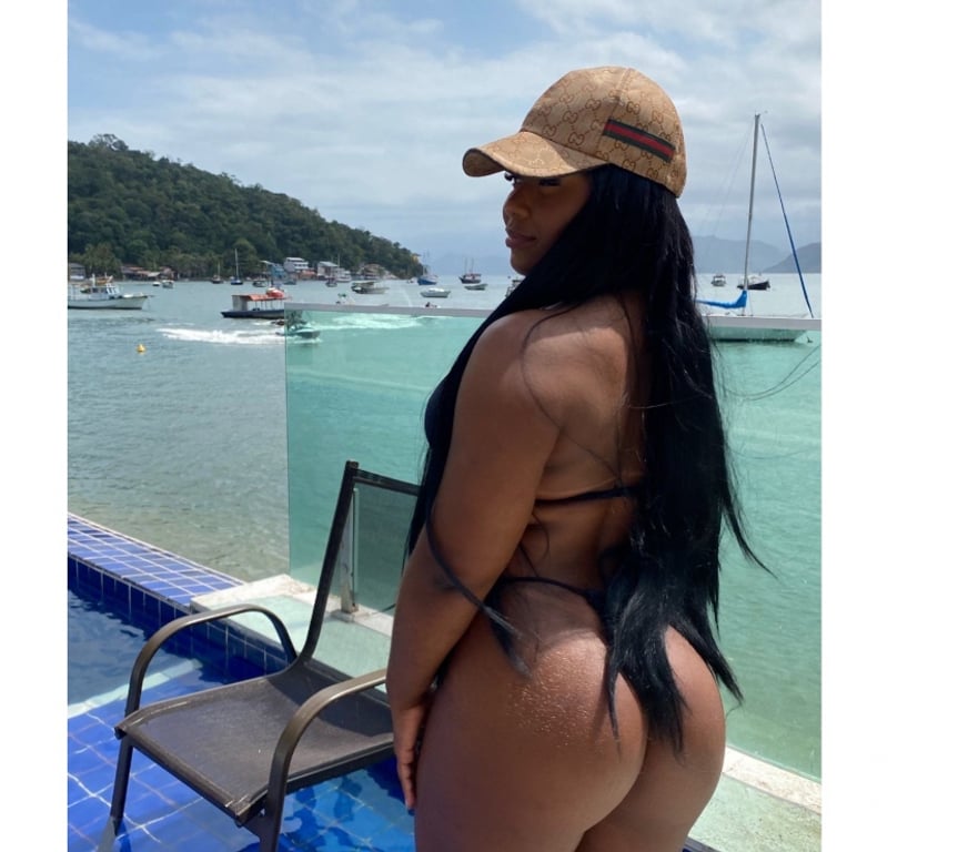 Escorts Cambridgeshire Cambridge - Photos for Hot Brazilian🔥 brunette at a festa🎉