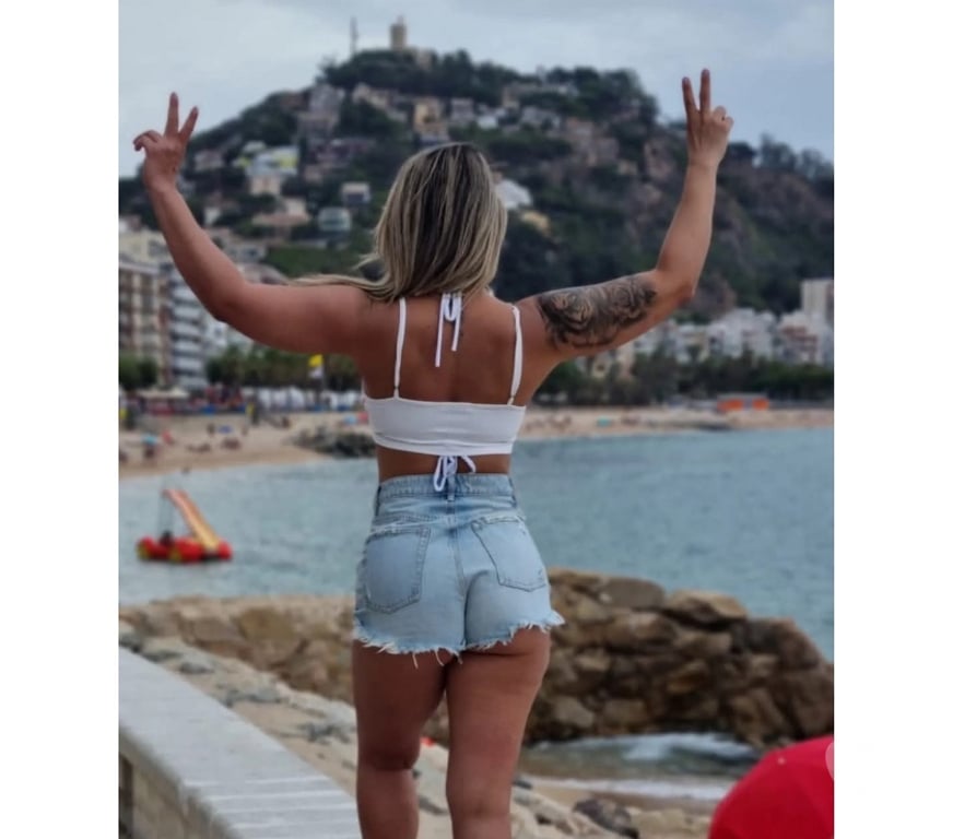 Escorts Wrexham - Wales Wrexham City Centre - Wrexham - Photos for Jullya Blonde Girl