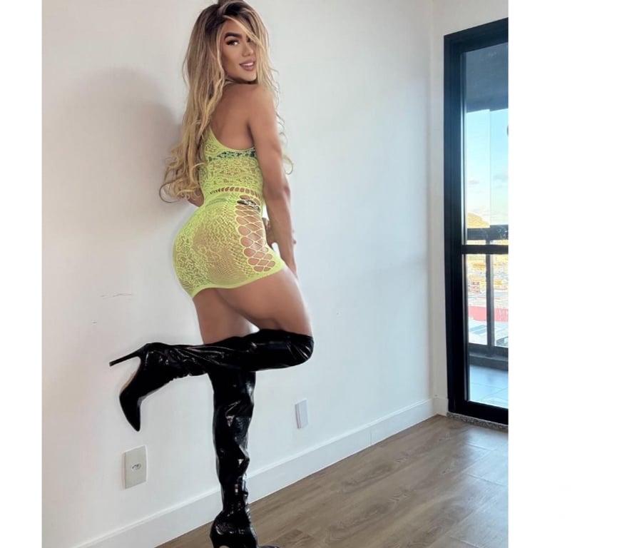 Trans Escorts Cardiff Cardiff City Centre - Cardiff - Photos for MIA HOT ALWAYS HORNY 😈 LONG SESSION xx