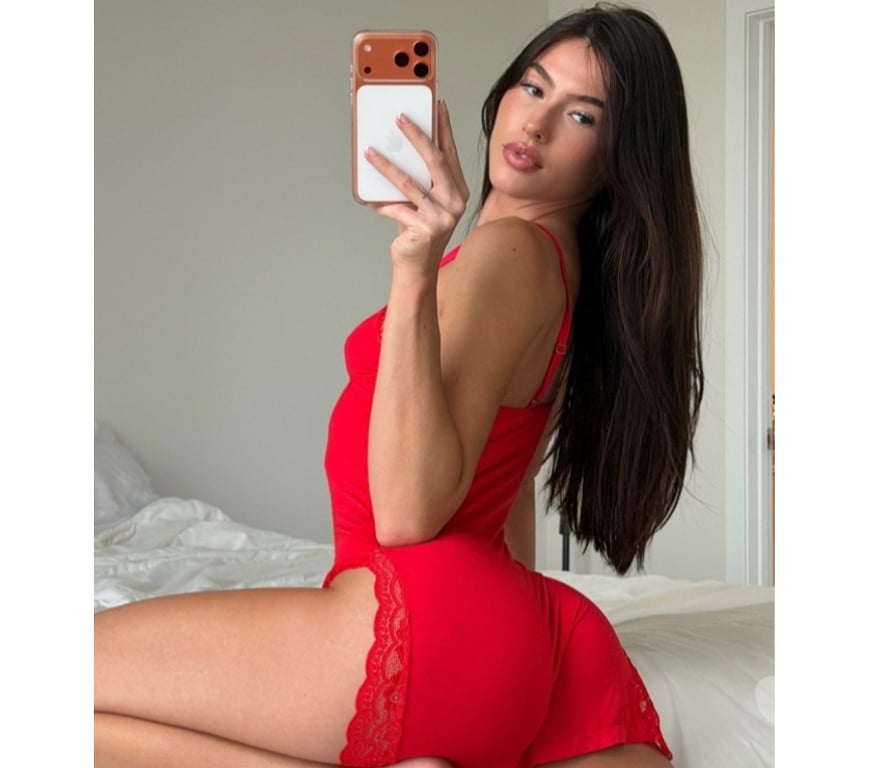 Escorts Hampshire Rushmoor - Photos for 🇨🇴 PETITE COLOMBIAN BEAUTY — SWEET & PLAYFUL 💕